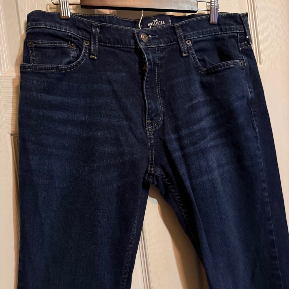 Hollister Men's Slim Straight Epic Flex Blue Jeans - Picture 3 of 8